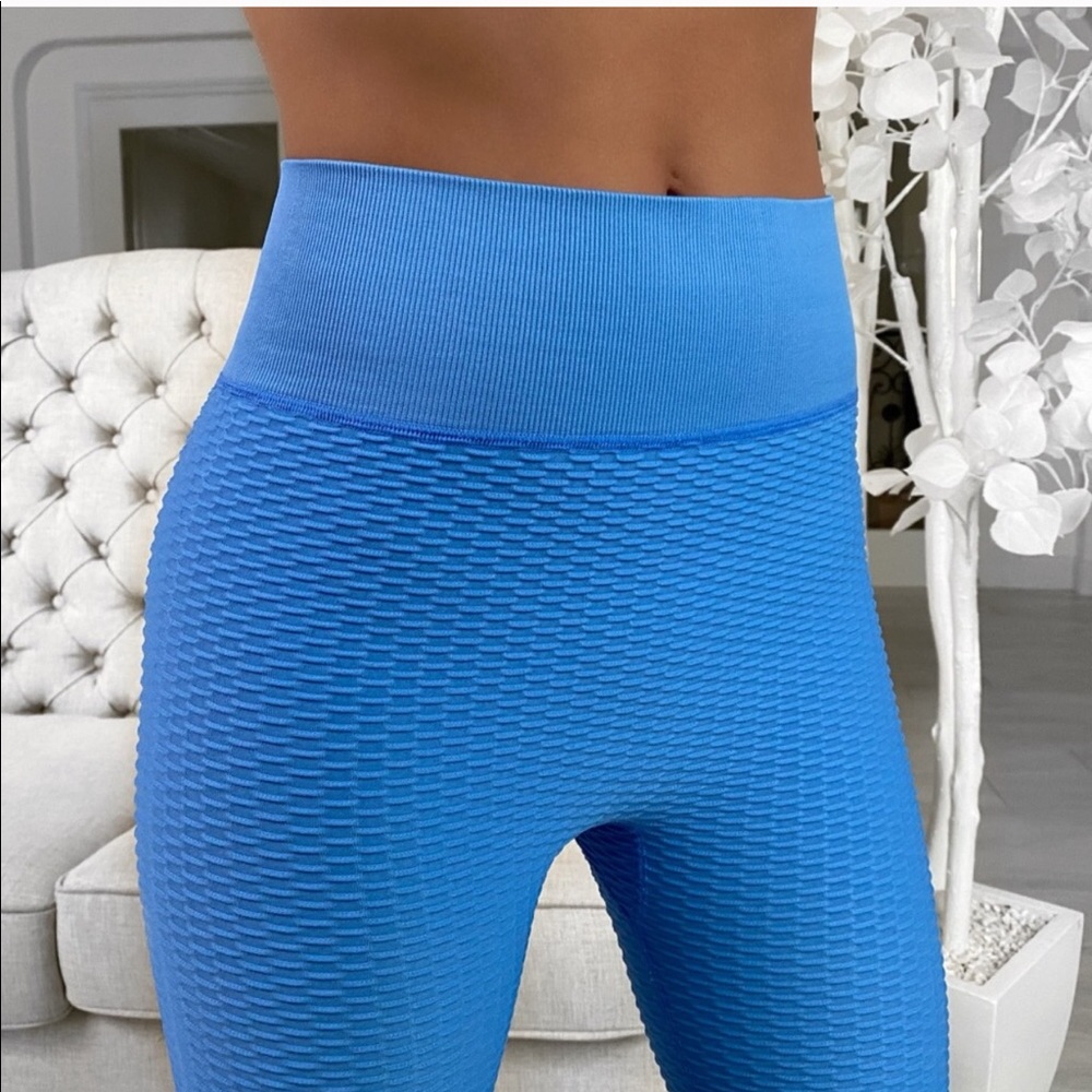 🔄🆕 Reposh Beverly Workout Leggings - Picture 3 of 6